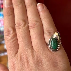 Vintage Navajo Malachite Sterling Silver Ring
